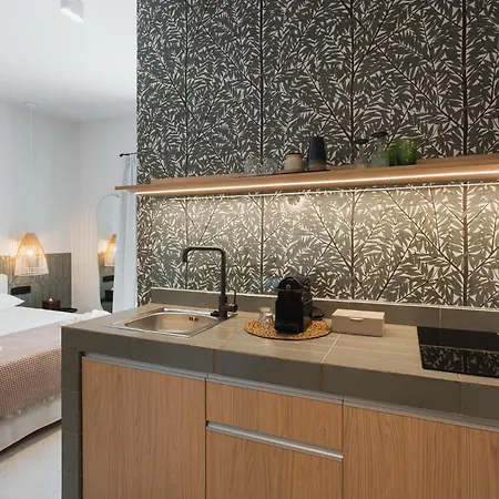 Ravel Boutique Aparthotel 3*