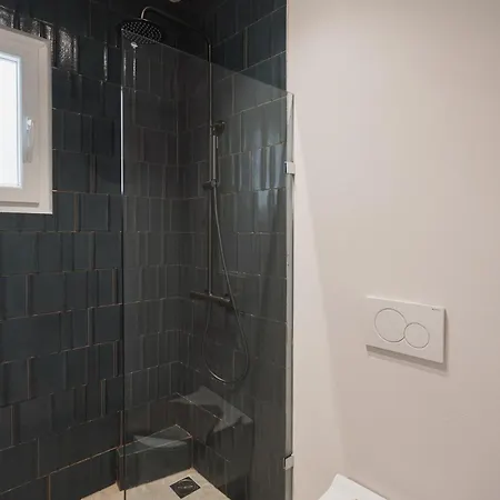 Ravel Boutique Aparthotel 3*